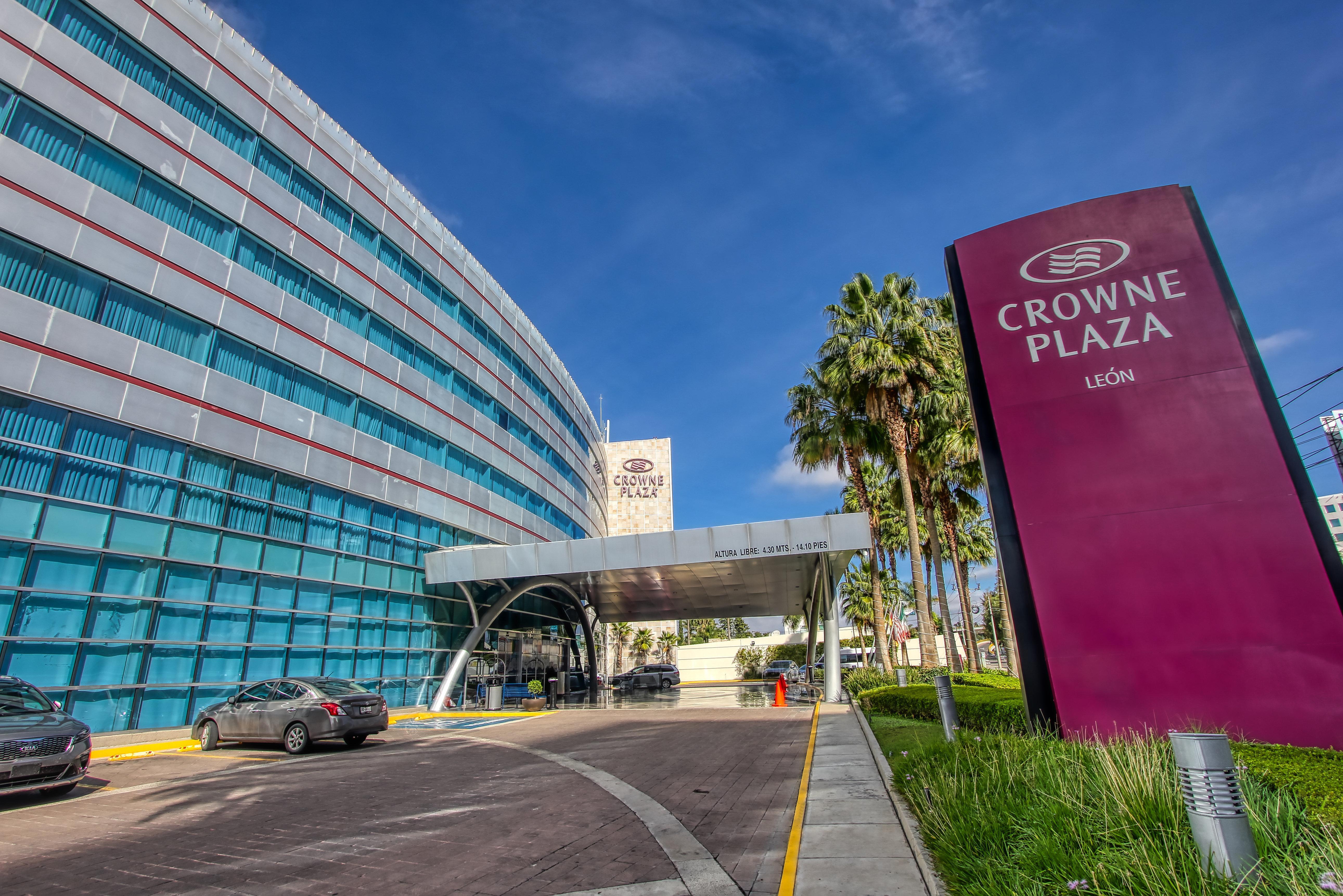 Hotel Crowne Plaza Leon By Ihg Extérieur photo